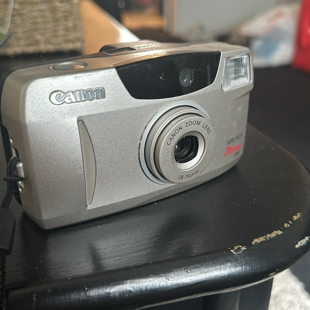 Canon Sure Shot 76 - Camera